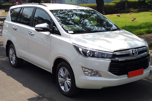 toyota innova crysta car img